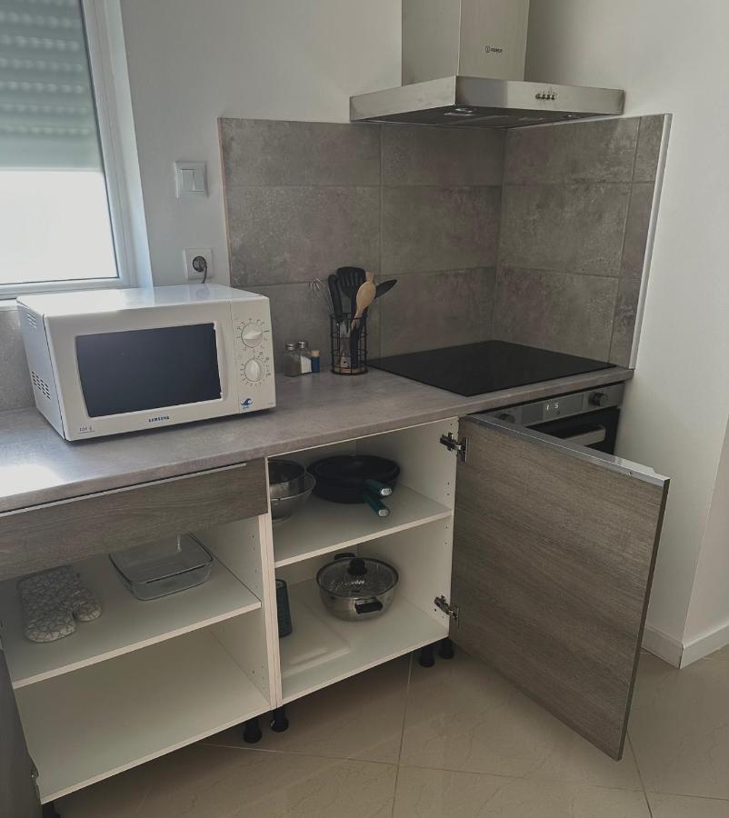 Petite Maison Studio Tout Confort Cosy Givors Autoroute Et Gare Apartment ภายนอก รูปภาพ
